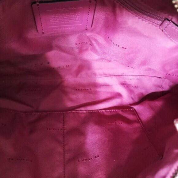 Coach Scout Hobo in Pebble Leather - Picture 10 of 15